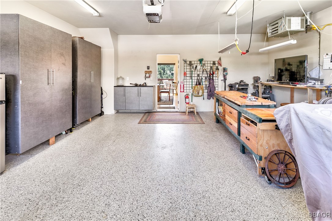 26855 Inyo Court Lake Arrowhead, CA 92352 - Photo 32 of 36