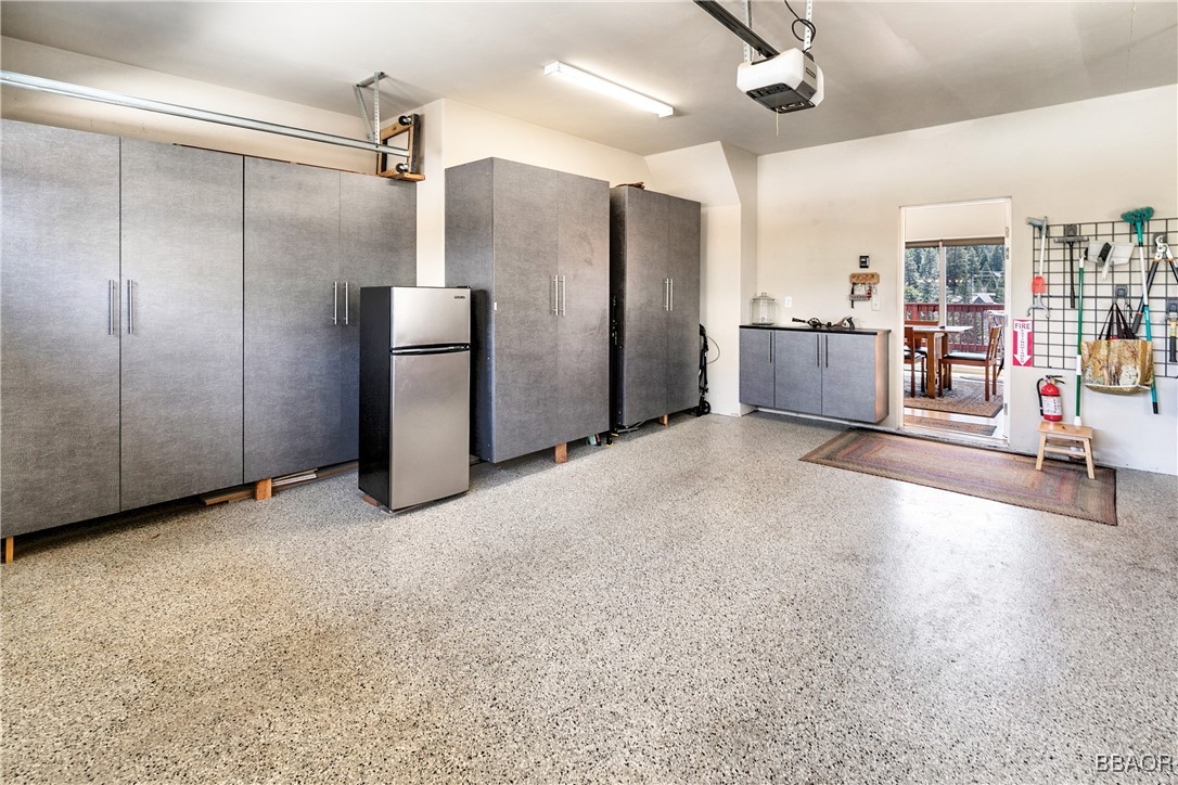 26855 Inyo Court Lake Arrowhead, CA 92352 - Photo 33 of 36