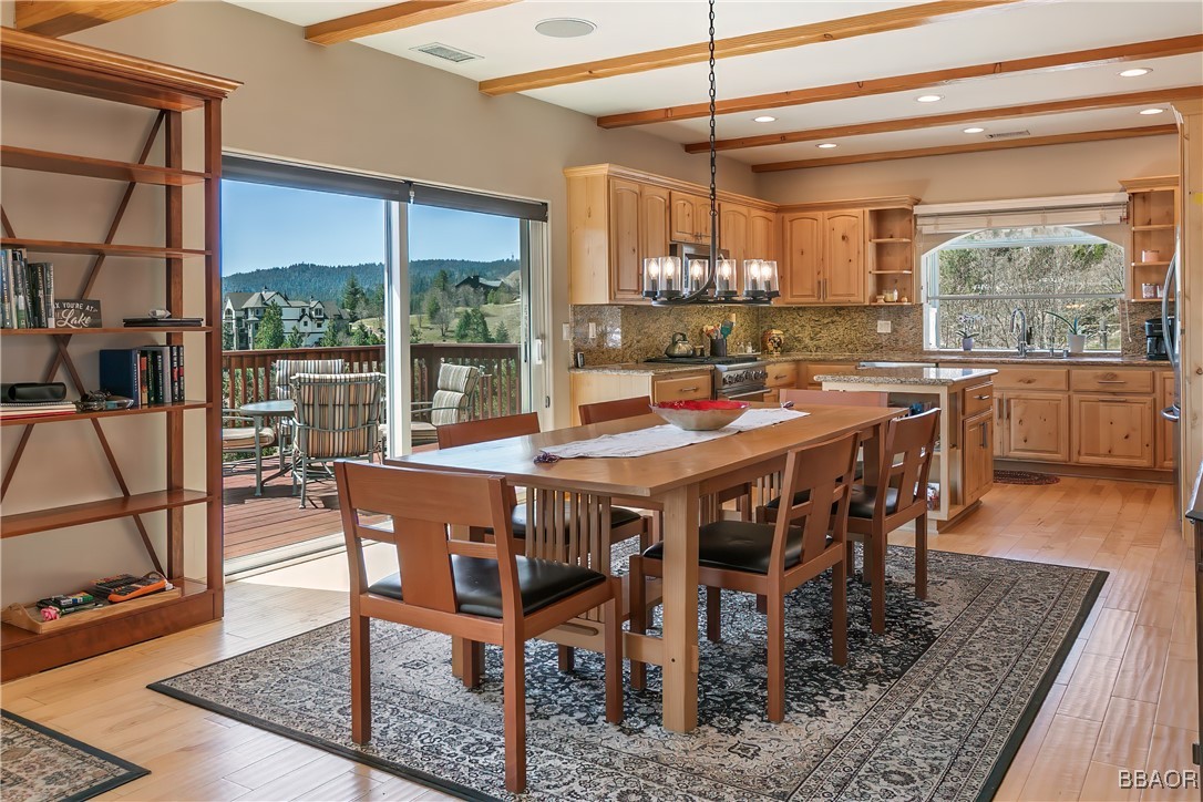 26855 Inyo Court Lake Arrowhead, CA 92352 - Photo 6 of 36