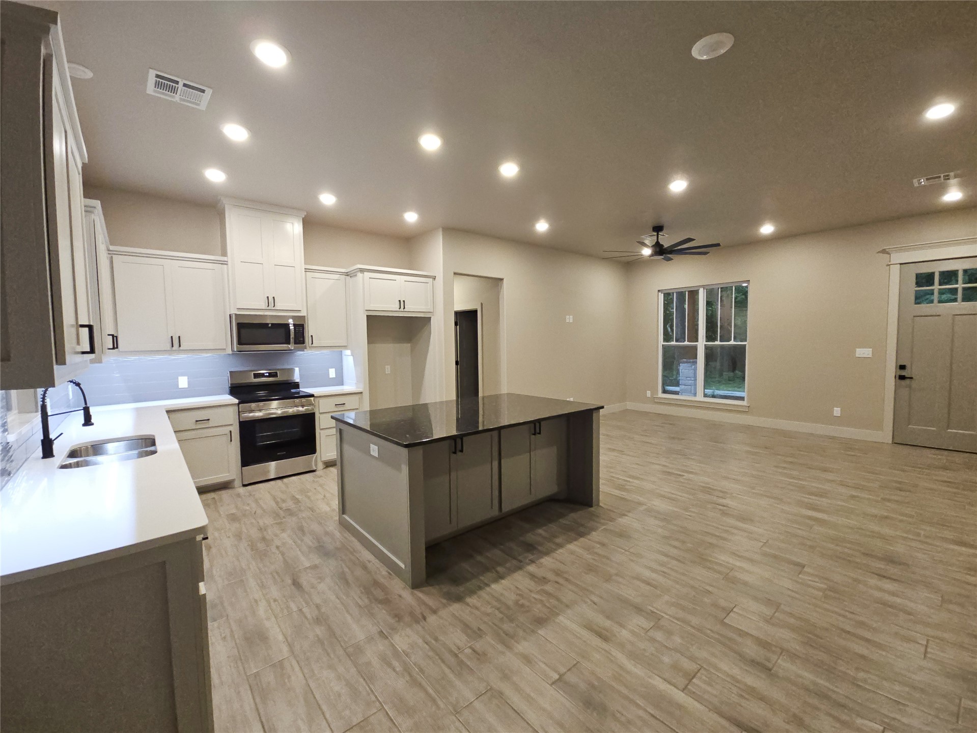 302 Oak Ridge Road Fort Gibson, OK 74434 - Photo 12 of 43 Gallery Image 12