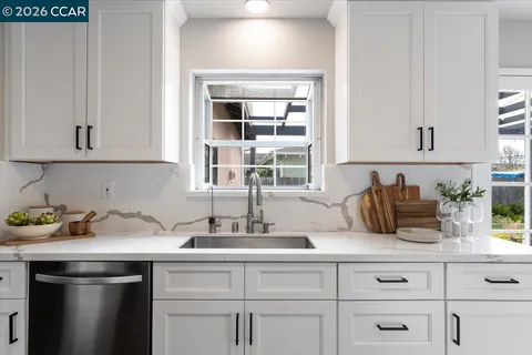 $835,000 | 141 Del Mar Drive, Salinas, CA 93901