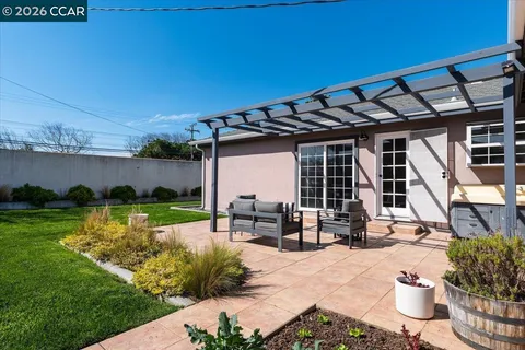 $835,000 | 141 Del Mar Drive, Salinas, CA 93901