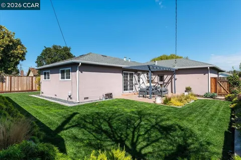 $835,000 | 141 Del Mar Drive, Salinas, CA 93901