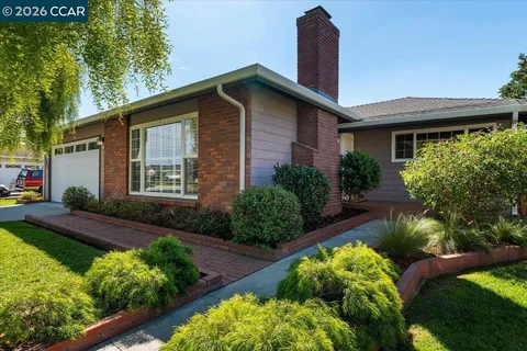 $835,000 | 141 Del Mar Drive, Salinas, CA 93901