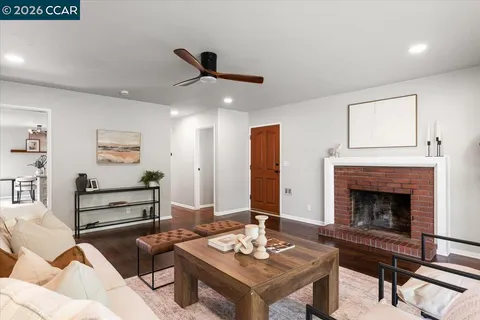 $835,000 | 141 Del Mar Drive, Salinas, CA 93901