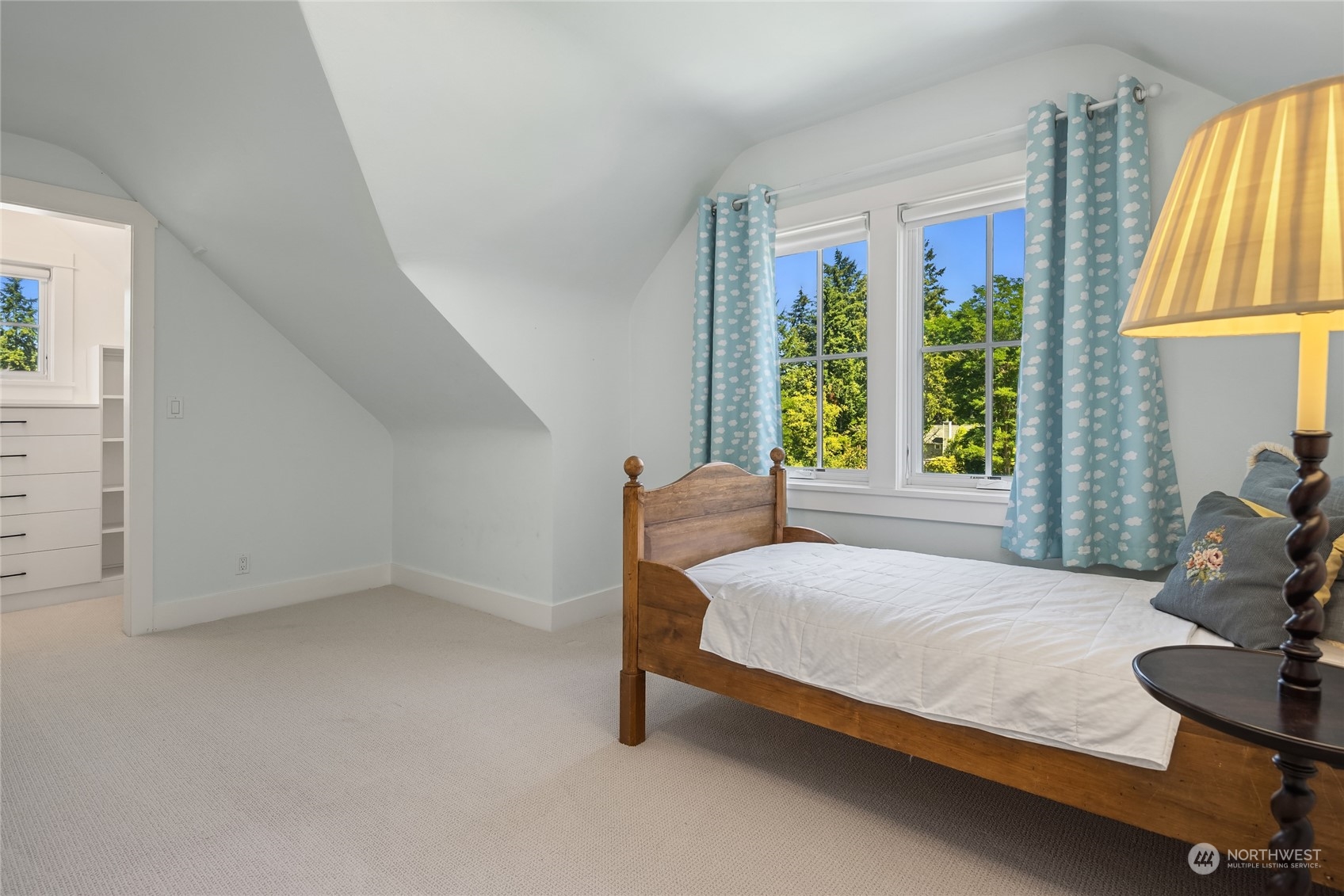 9936 Northeast Winther Road Bainbridge Island, WA 98110 - Photo 24 of 40 Gallery Image 24