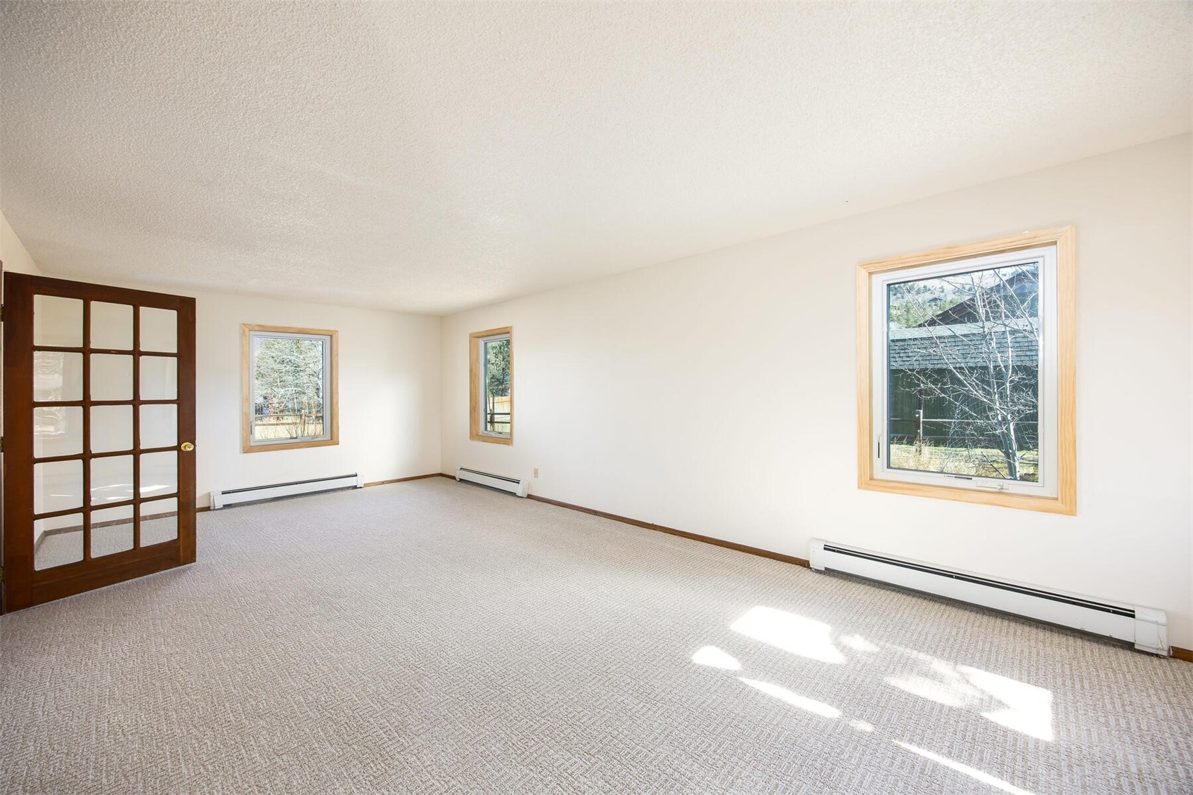 420 Reese Road Silverthorne, CO 80498 - Photo 10 of 50 Large Family Room in Main Home on Main Level
