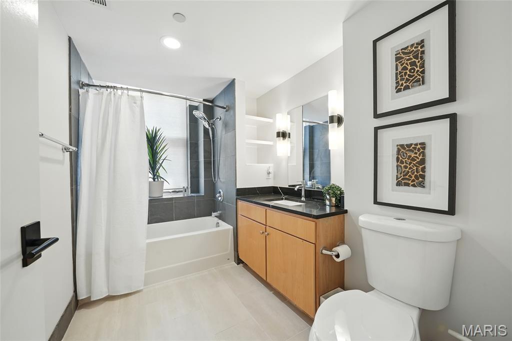 314 North Broadway, Unit 806 St. Louis, MO 63102 - Photo 14 of 16