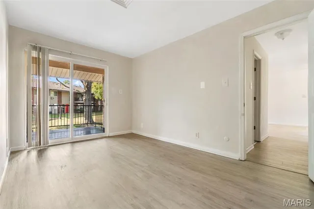 $79,900 | 9925 Bunker Hill Drive, Unit F, St. Louis, MO 63123