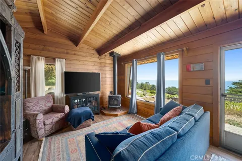 $4,500,000 | 18844 Cabrillo Highway, Cambria, CA 93452