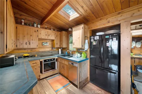 $4,500,000 | 18844 Cabrillo Highway, Cambria, CA 93452