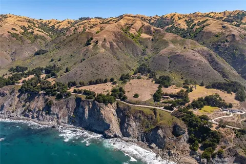 $4,500,000 | 18844 Cabrillo Highway, Cambria, CA 93452