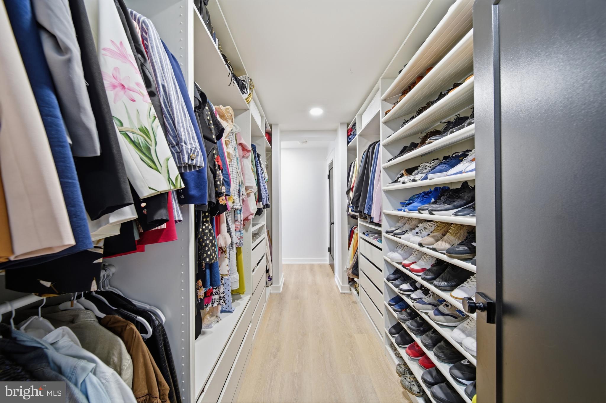 6101 Edsall Road, Unit 1805 Alexandria, VA 22304 - Photo 39 of 49 Gallery Image 39