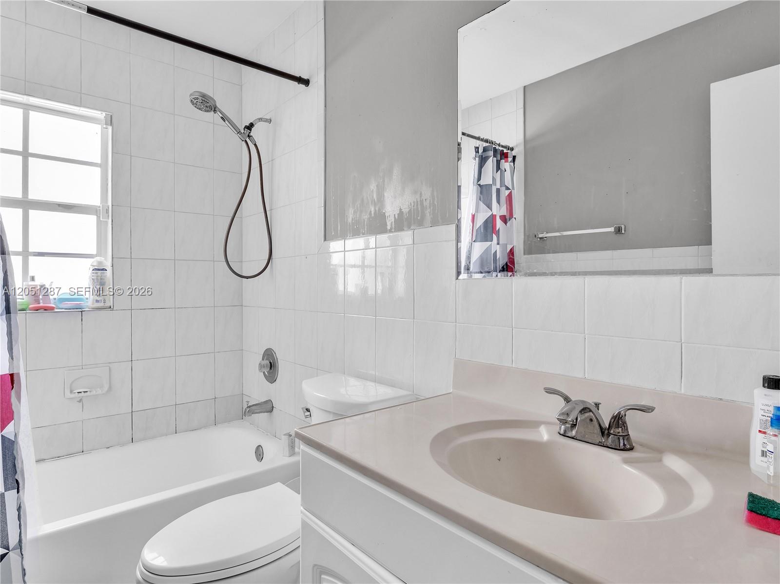 13231 Southwest 68th Street Miami, FL 33183 - Photo 9 of 31