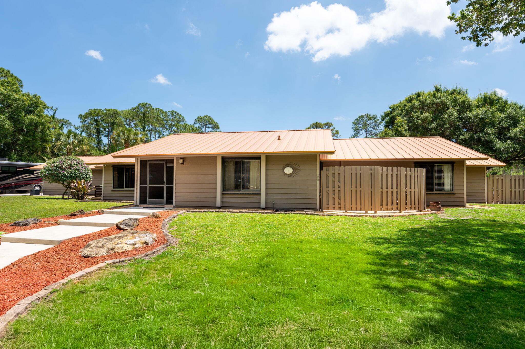 11001 Southwest Hawk View Circle Stuart, FL 34997 - Photo 3 of 52 3-web-or-mls-A7405312
