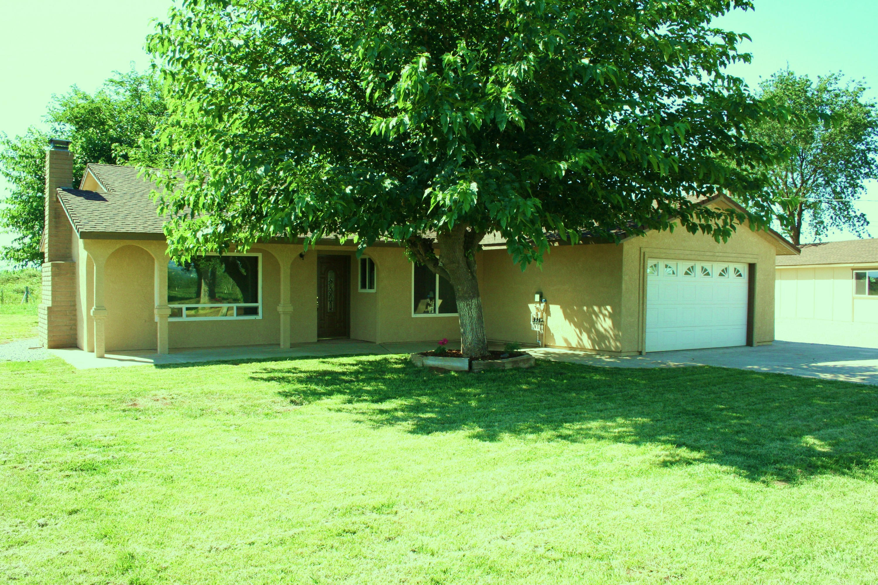22415 Ruth Lane Anderson, CA 96007 - Photo 1 of 20 021