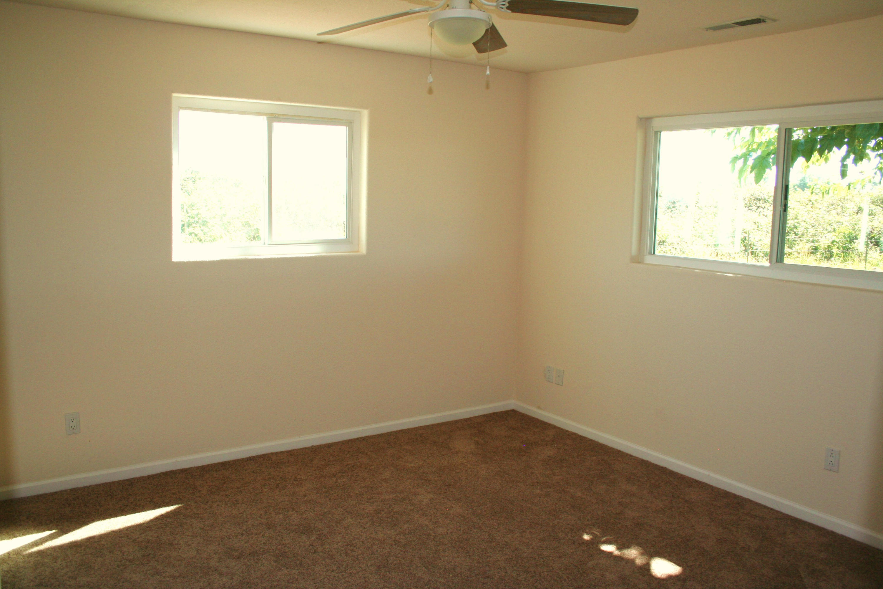 22415 Ruth Lane Anderson, CA 96007 - Photo 14 of 20 045
