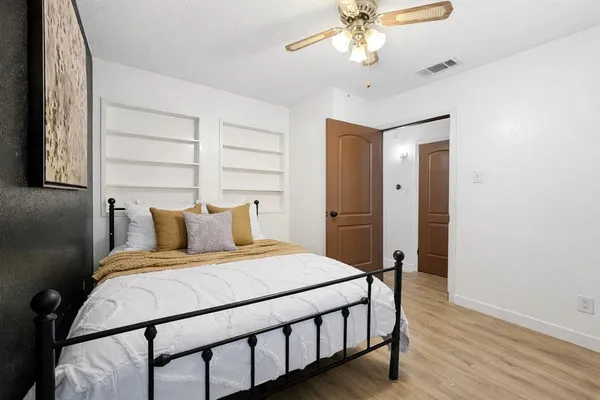 $159,000 | 2103 Horizon Trail, Unit 3812, Arlington, TX 76011