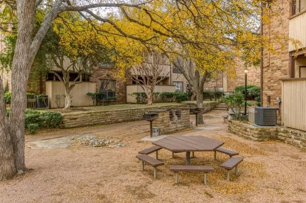 $159,000 | 2103 Horizon Trail, Unit 3812, Arlington, TX 76011