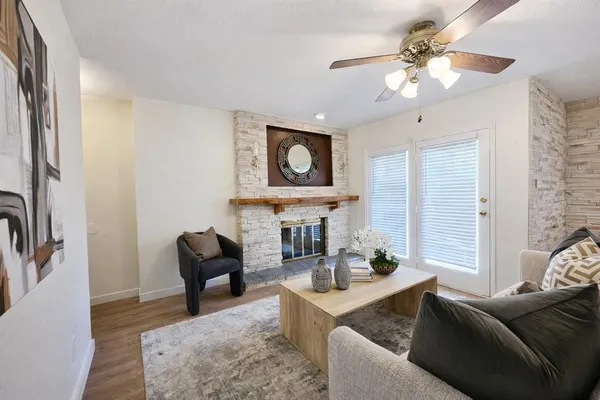 $159,000 | 2103 Horizon Trail, Unit 3812, Arlington, TX 76011