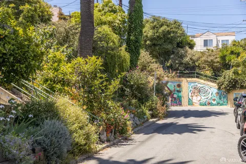 $1,250,000 | 1762-1764 Quesada Avenue, San Francisco, CA 94124