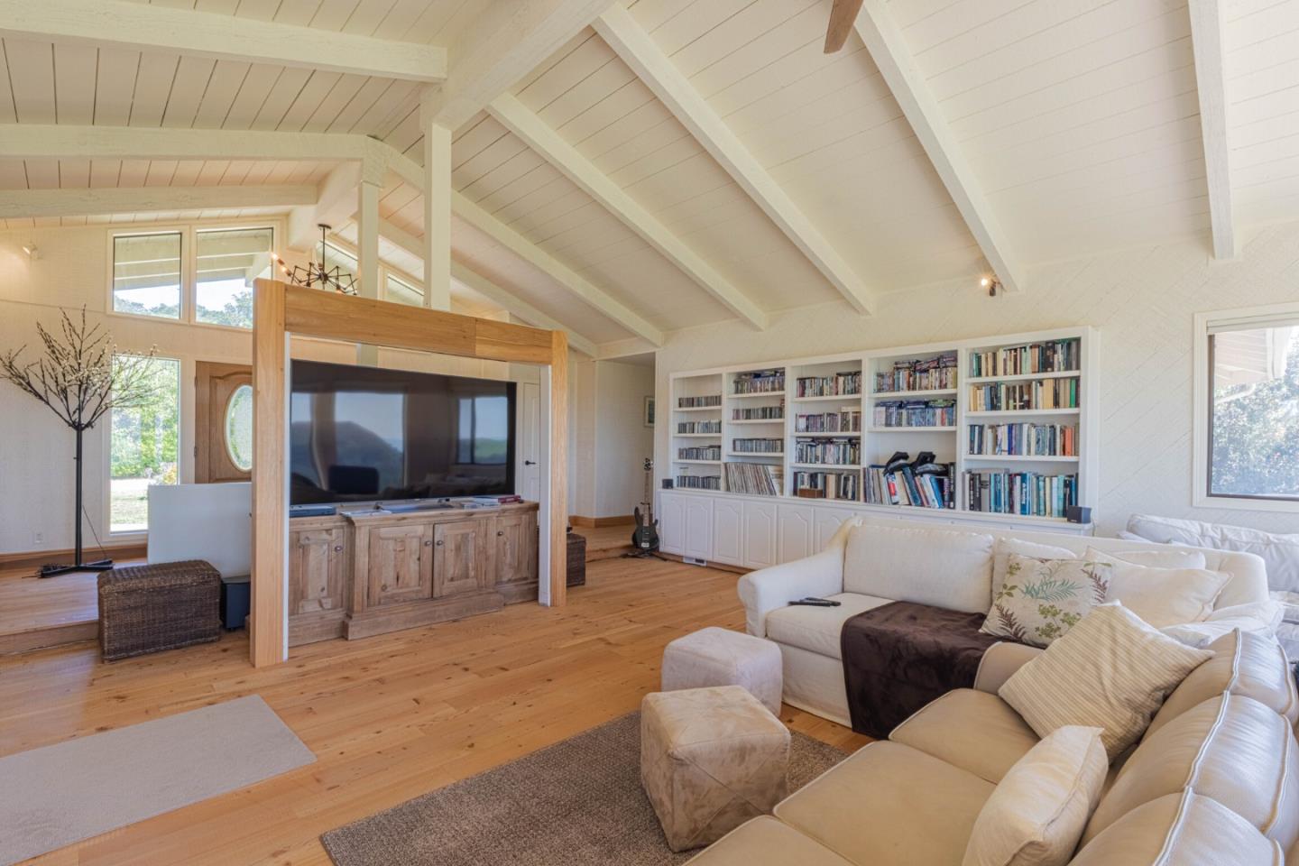 169 Old Stage Road Salinas, CA 93908 - Photo 15 of 39