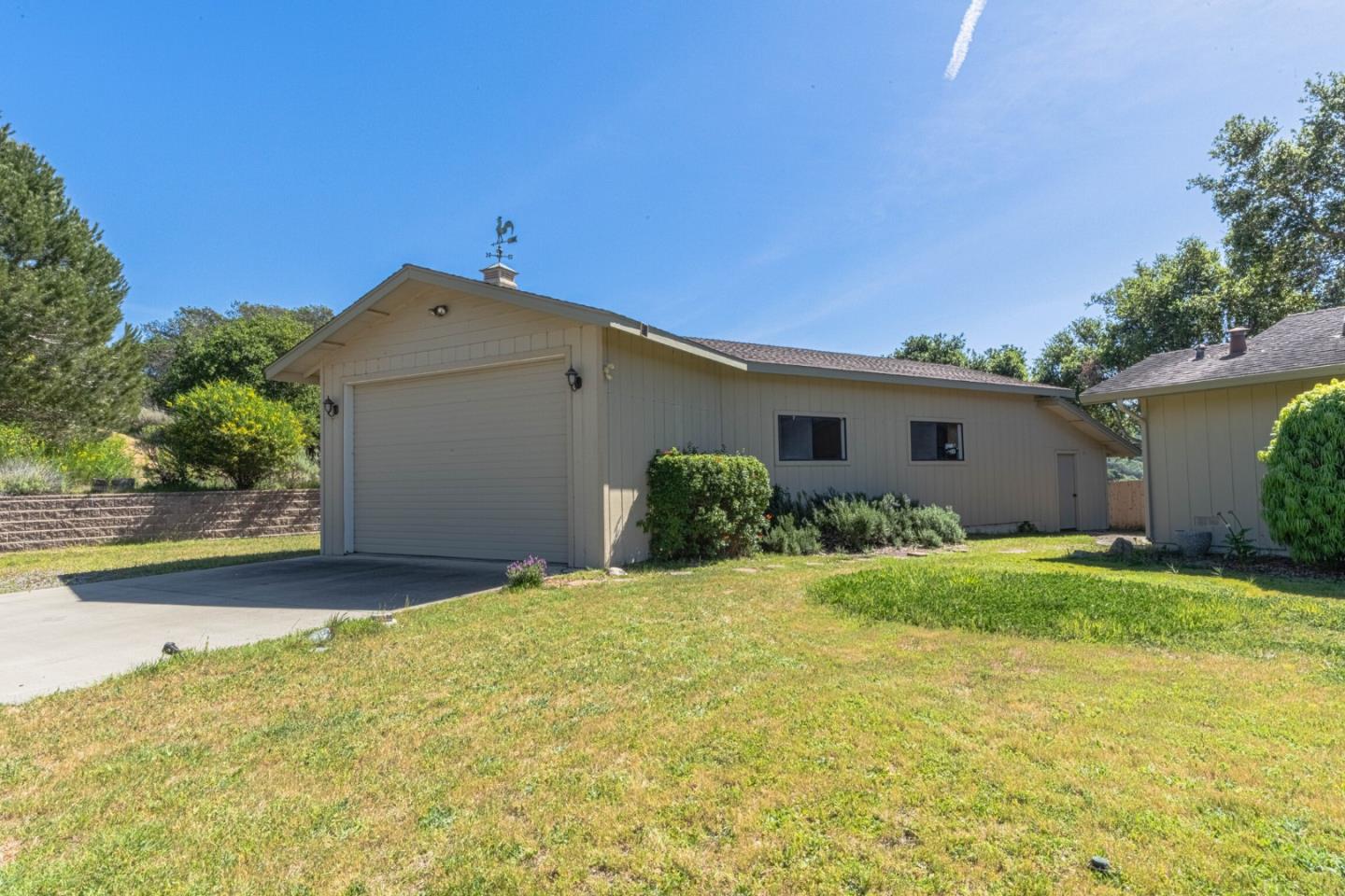 169 Old Stage Road Salinas, CA 93908 - Photo 4 of 39
