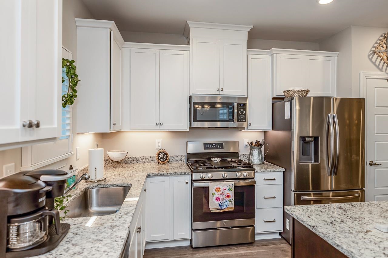12 Jaycee Court Greenville, SC 29607 - Photo 12 of 33 Gallery Image 12