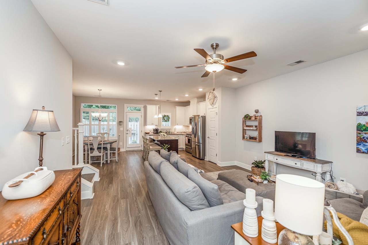 12 Jaycee Court Greenville, SC 29607 - Photo 3 of 33 Gallery Image 3