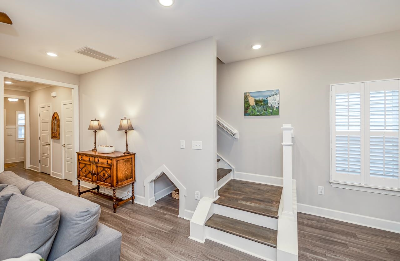 12 Jaycee Court Greenville, SC 29607 - Photo 7 of 33 Gallery Image 7