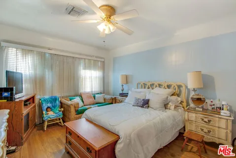 $618,000 | 8106 Normandie Avenue, Los Angeles, CA 90044