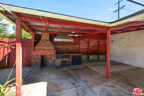 $618,000 | 8106 Normandie Avenue, Los Angeles, CA 90044