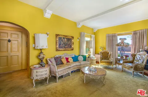 $618,000 | 8106 Normandie Avenue, Los Angeles, CA 90044