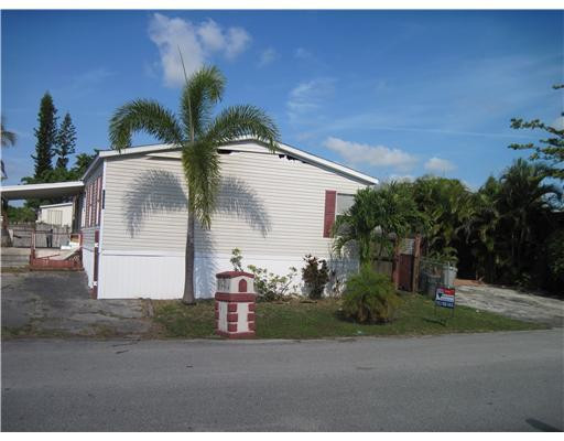 22867 Cascade Road Boca Raton, FL 33428 - Photo 1 of 12 Exterior Front