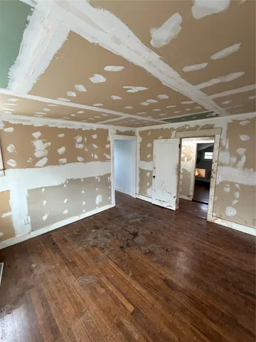 a view of empty room