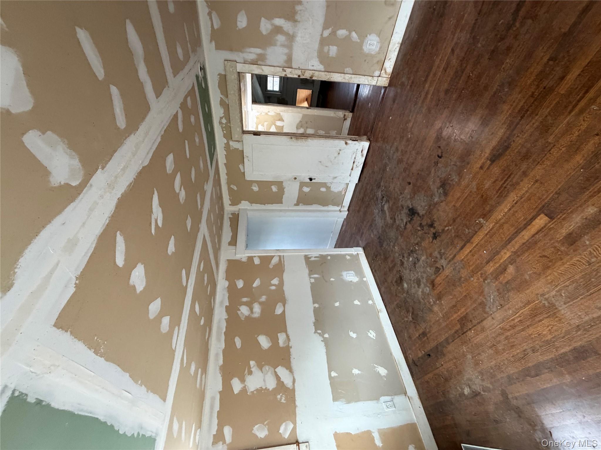 244 Tibbetts Road Yonkers, NY 10705 - Photo 4 of 28 a view of empty room