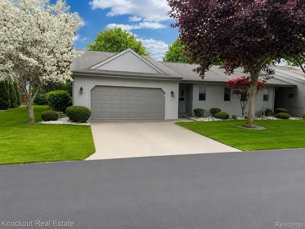 $305,000 | 53 Pine Grove Drive, Frankenmuth, MI 48734