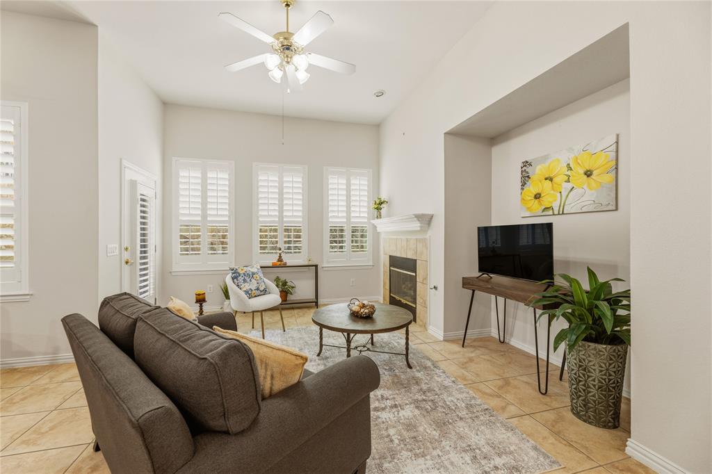 719 Scenic Ranch Circle Fairview, TX 75069 - Photo 2 of 37