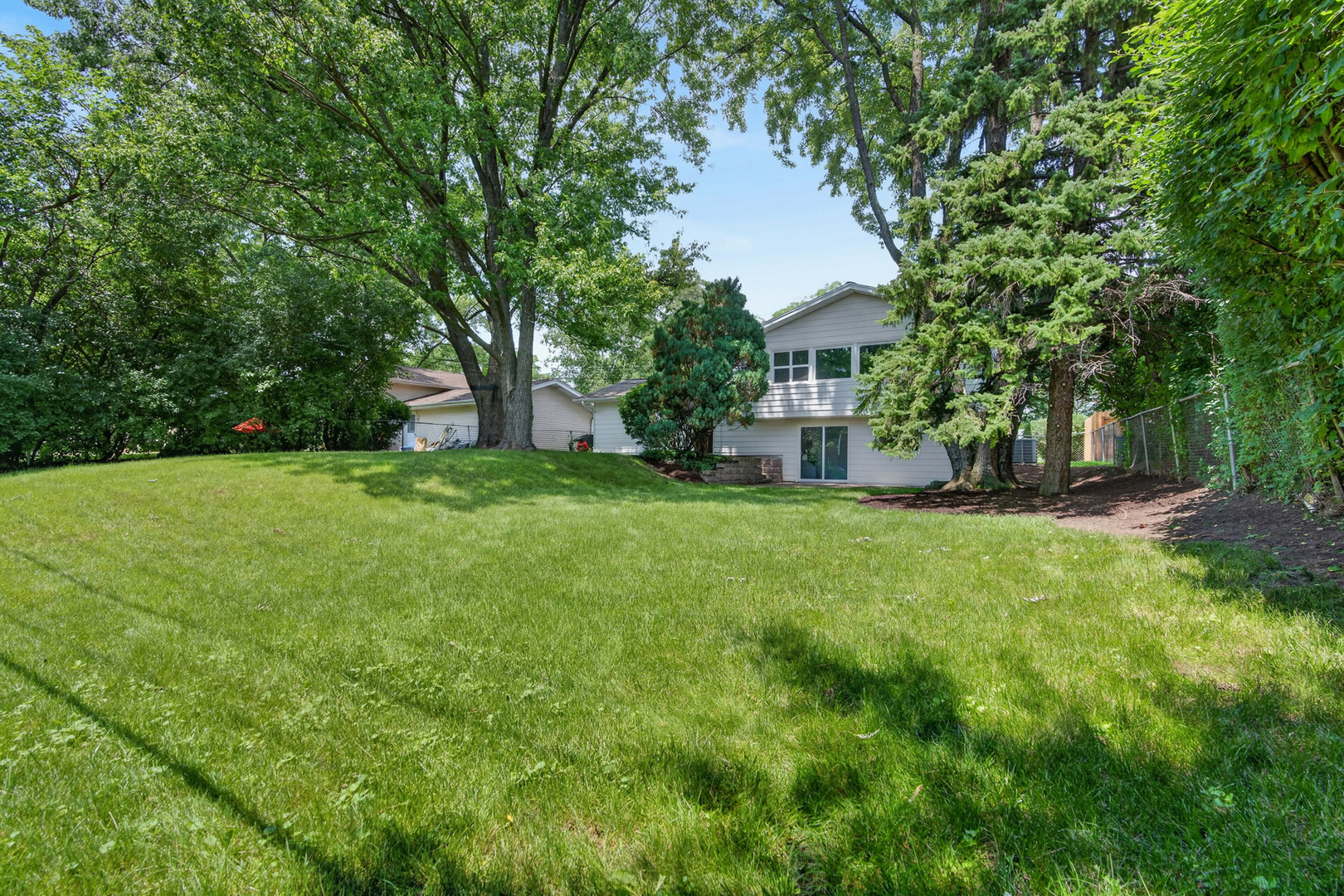 405 West Newport Road Hoffman Estates, IL 60169 - Photo 28 of 30