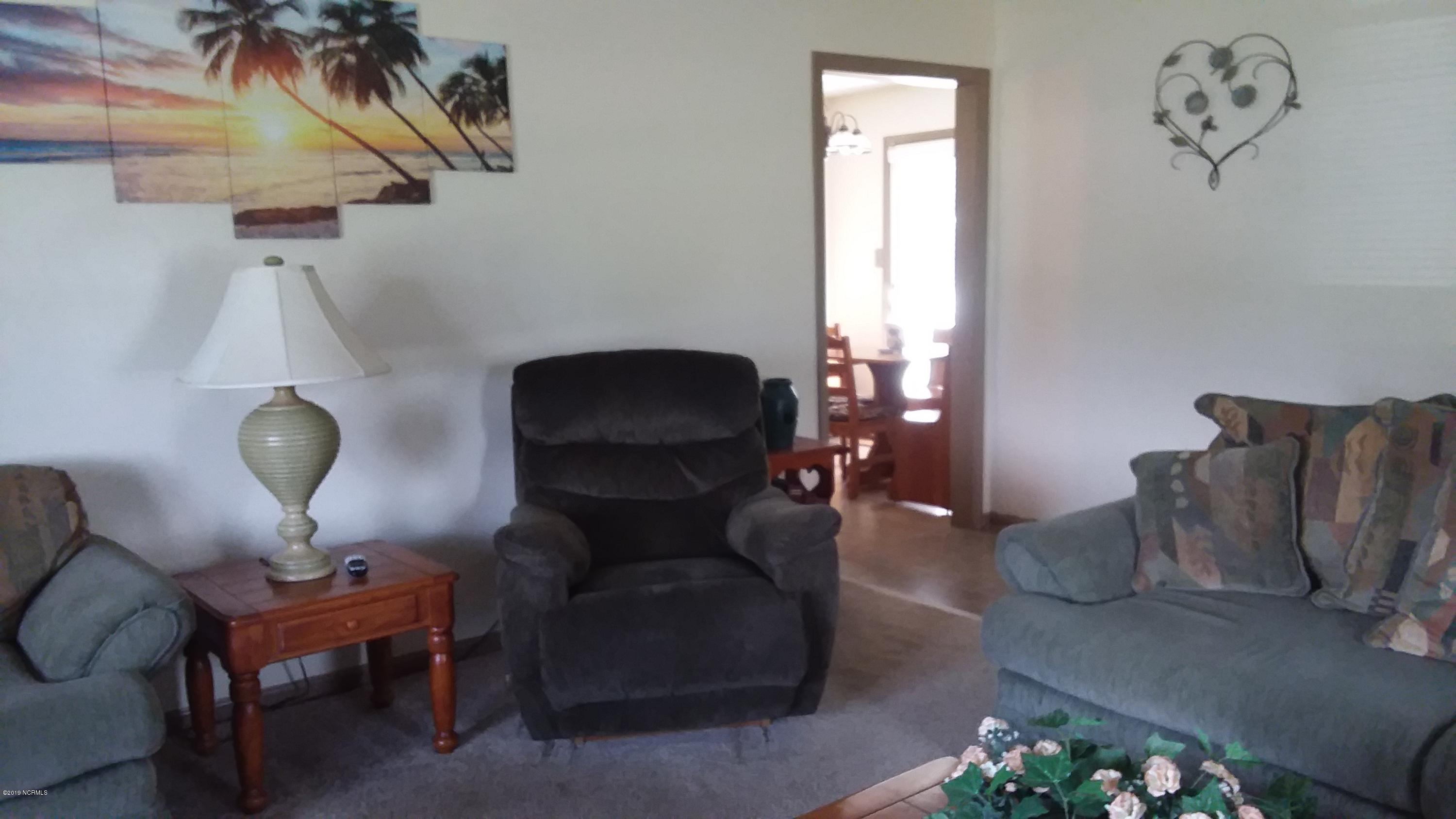 2420 McCaskey Road Williamston, NC 27892 - Photo 8 of 19 Likely den