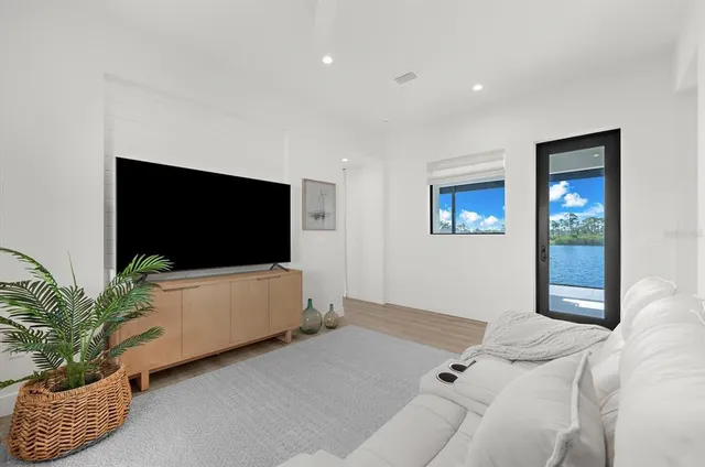 $899,000 | 6 Beam Court, Placida, FL 33946