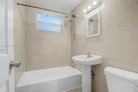 $1,550 | 1685 Jefferson Avenue, Unit 20, Miami Beach, FL 33139