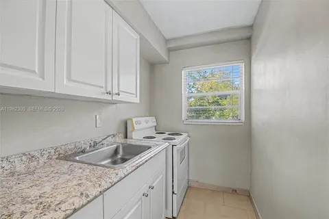 $1,550 | 1685 Jefferson Avenue, Unit 20, Miami Beach, FL 33139