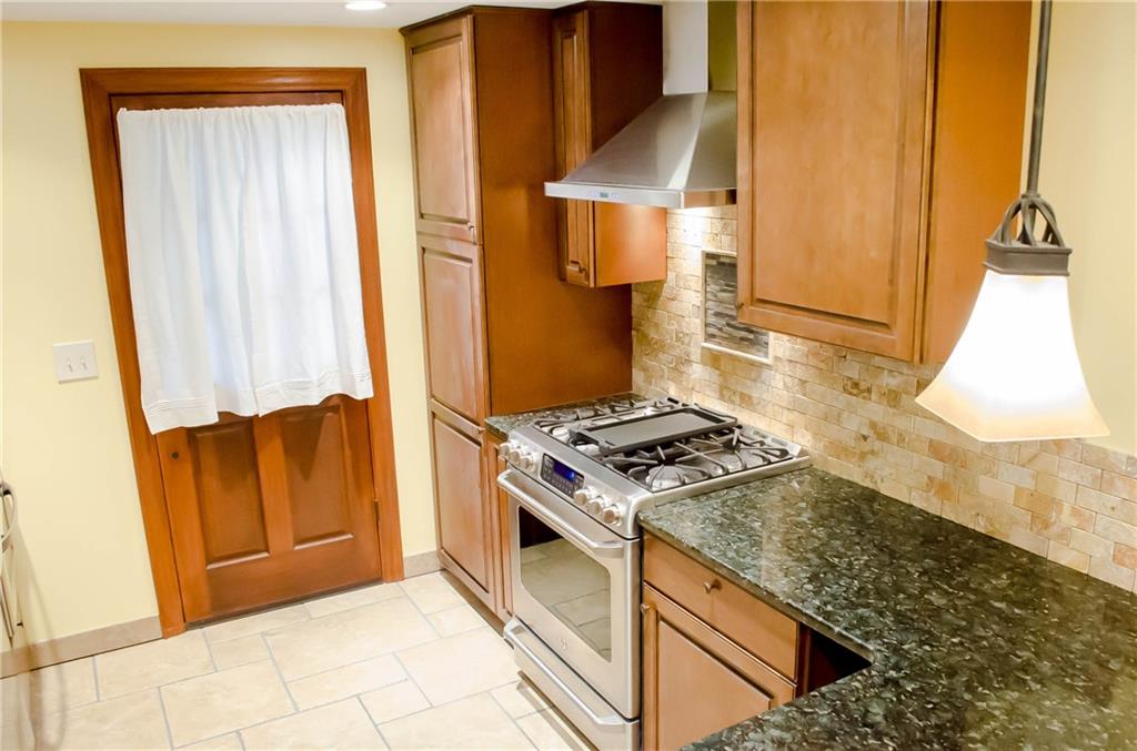 4078 Patterson Road Aliquippa, PA 15001 - Photo 7 of 25 Gallery Image 7