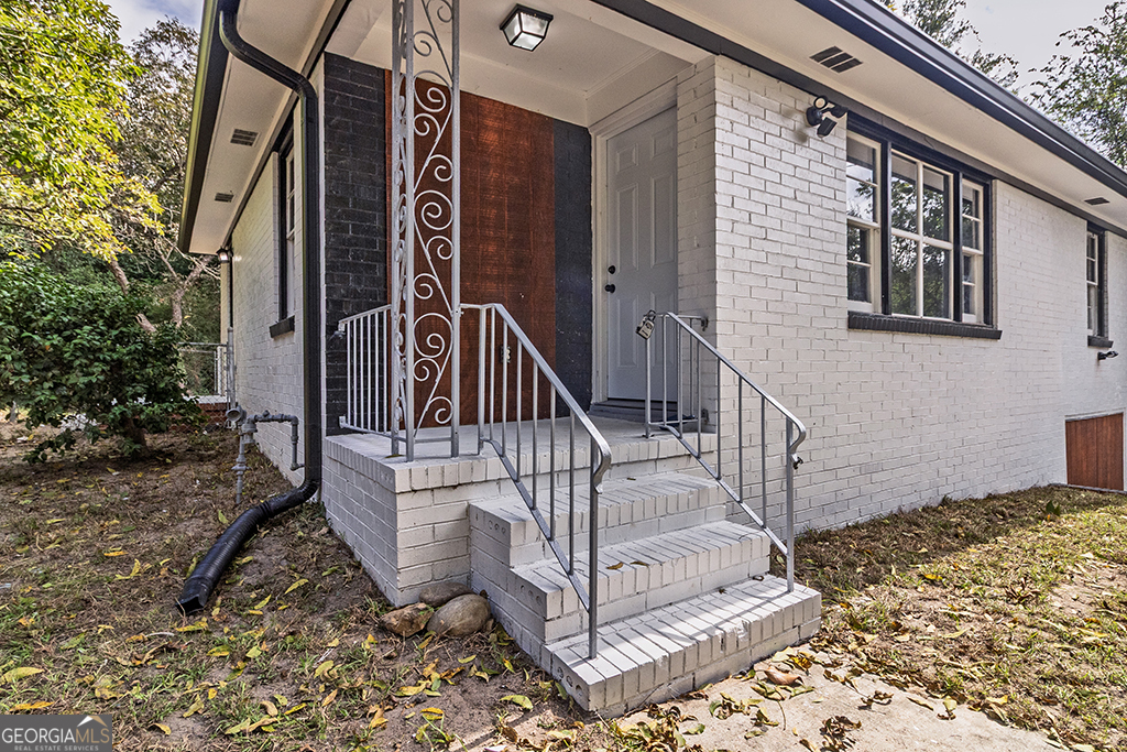 1124 North Beddingfield Drive Macon, GA 31206 - Photo 6 of 34