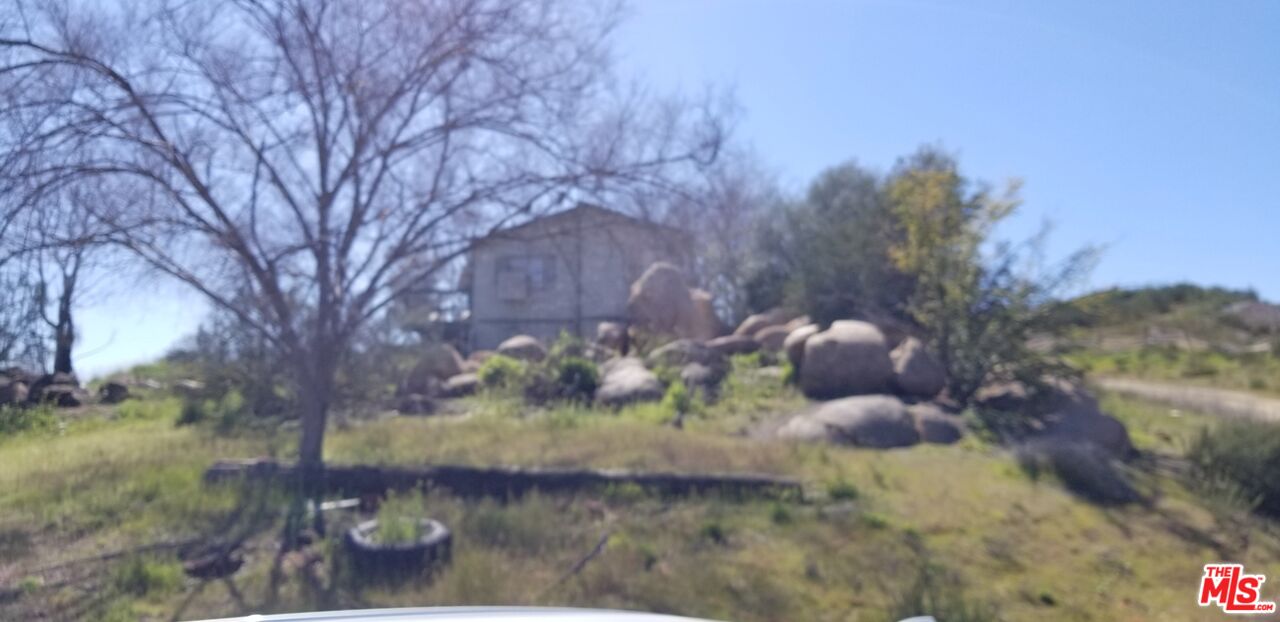 35435 Twin Willow Road Murrieta, CA 92563 - Photo 16 of 36