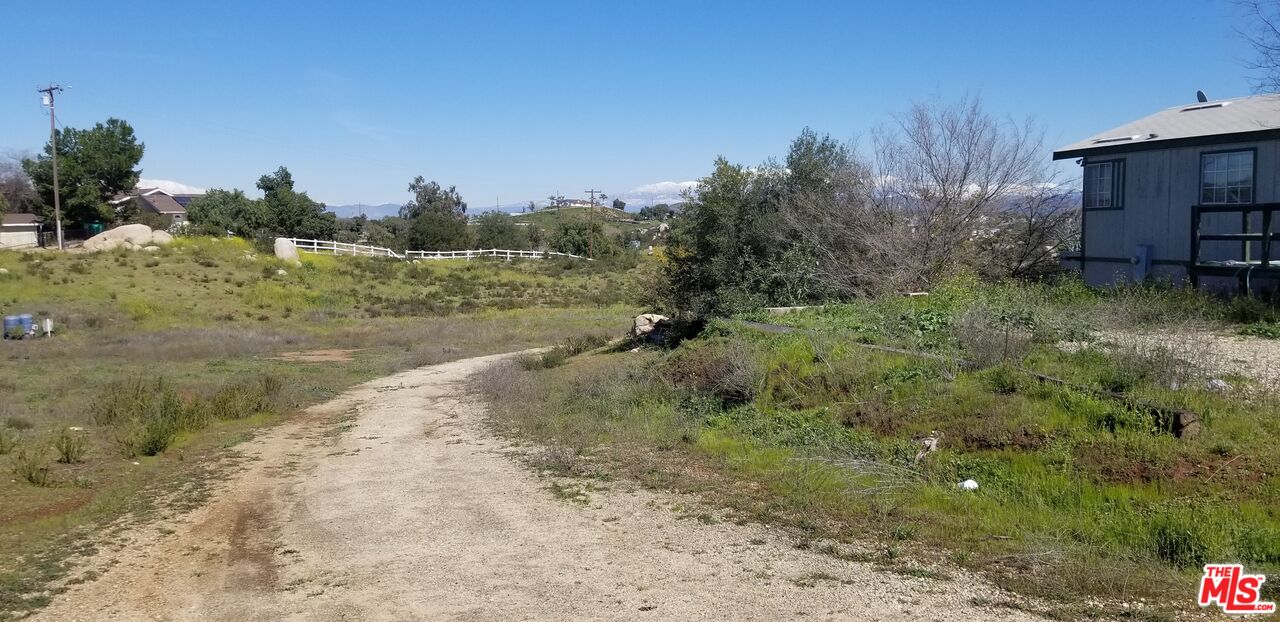 35435 Twin Willow Road Murrieta, CA 92563 - Photo 19 of 36