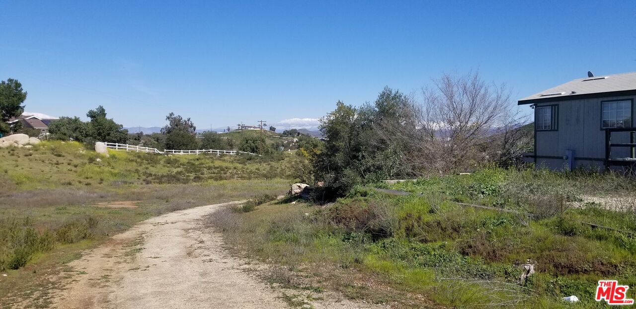 35435 Twin Willow Road Murrieta, CA 92563 - Photo 20 of 36