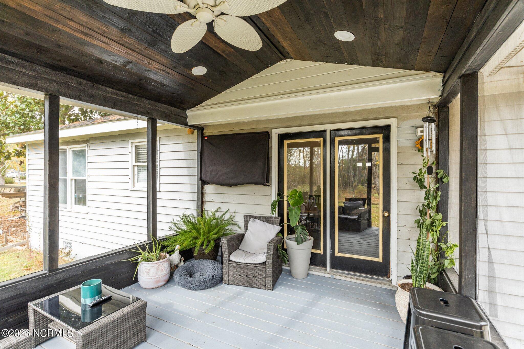 3207 Old Gate Road Morehead City, NC 28557 - Photo 44 of 53 45-web-or-mls-1S3A3840