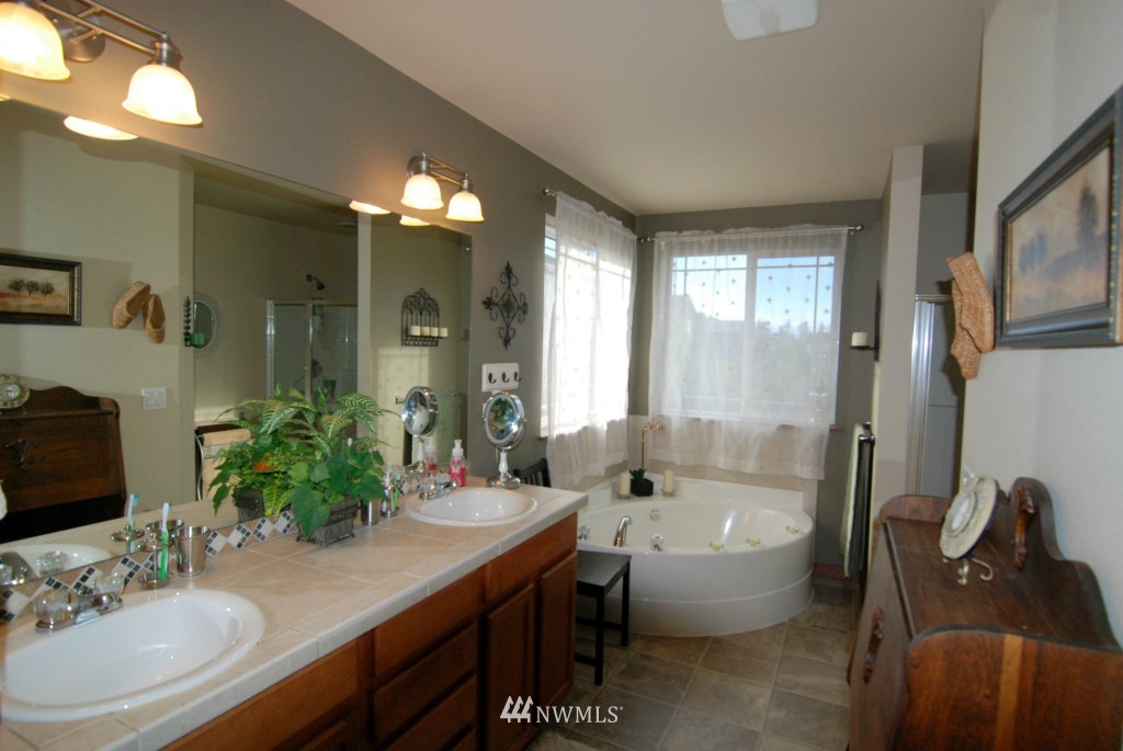 16519 42nd Avenue Southeast Bothell, WA 98012 - Photo 19 of 23 Gallery Image 19